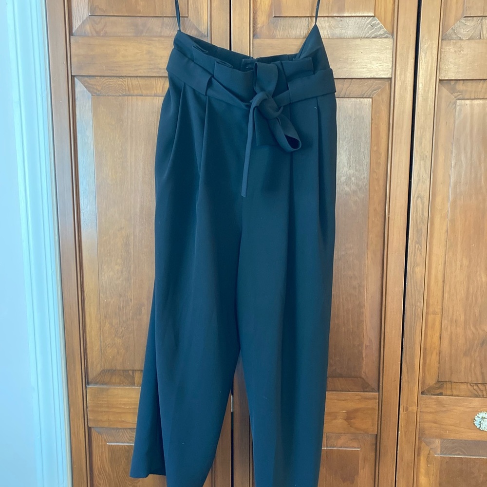 Black COS cropped trousers - Picture 2 of 3